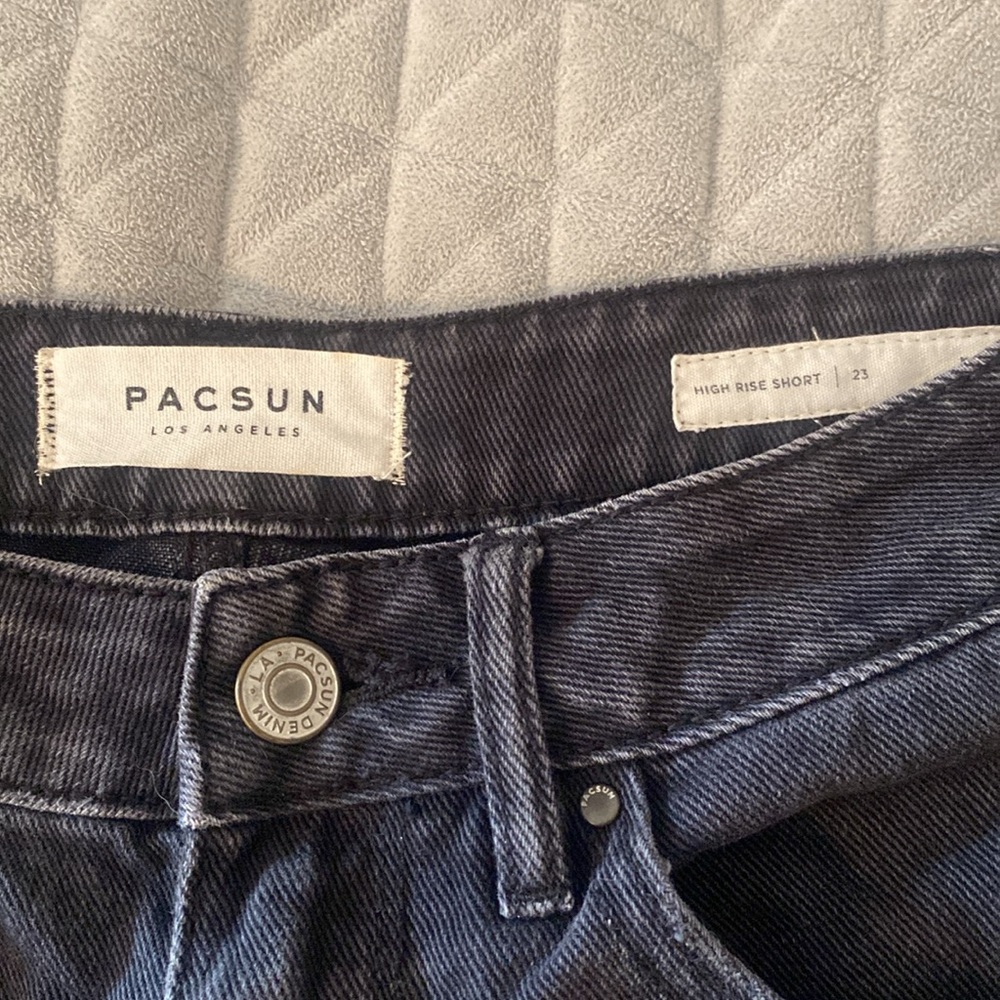 PacSun High Rise short - Picture 3 of 3